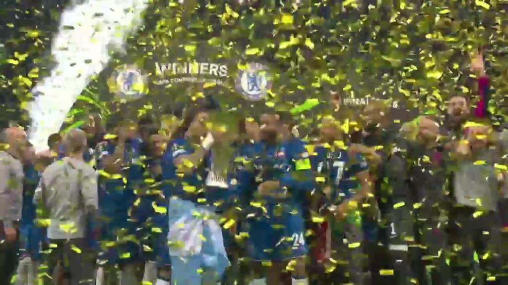 ?榮耀藍(lán)軍！歐協(xié)聯(lián)奪冠捧杯！里斯-詹姆斯高舉獎杯全隊?wèi)c祝