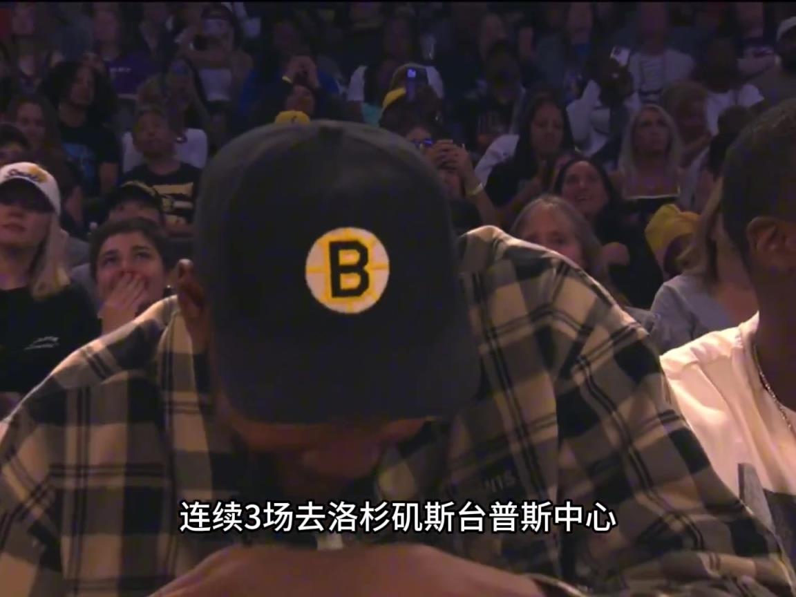 KD凡心大動？連續(xù)三場盯梢火花隊(duì)皮衣布林克庫里‘準(zhǔn)妹夫’上線？